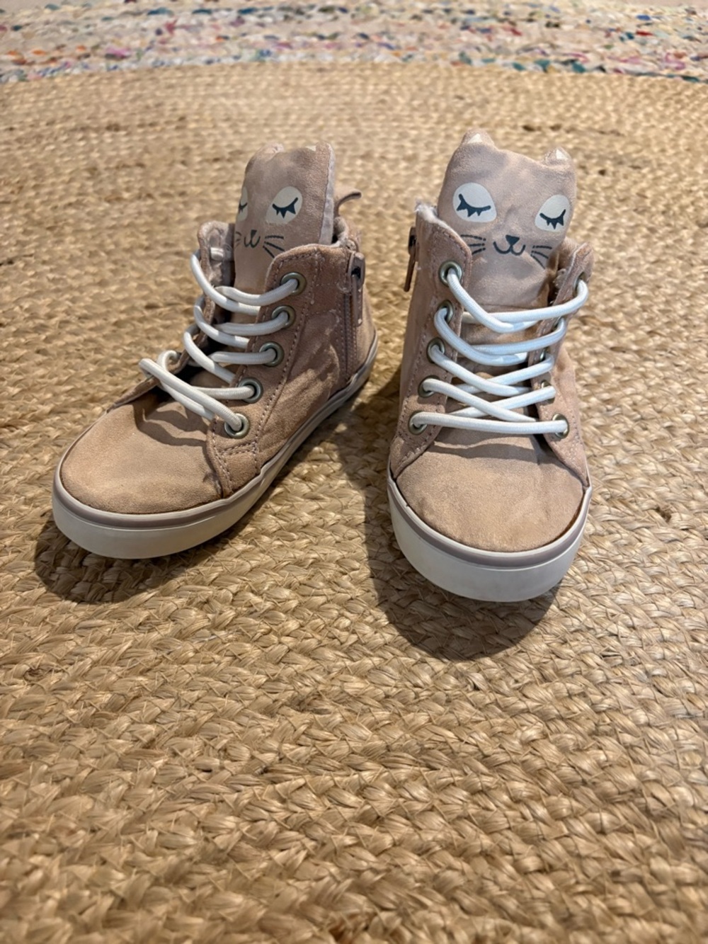 Kids High-Top Sneakers with Cat Face - Blush